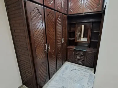 1 Kanal Triple Storey House For Sale