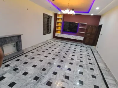 1 Kanal Triple Storey House For Sale