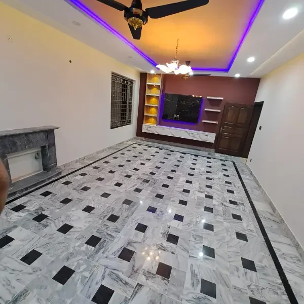 1 Kanal Triple Storey House For Sale