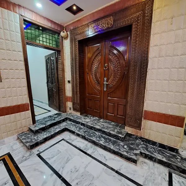 1 Kanal Triple Storey House For Sale