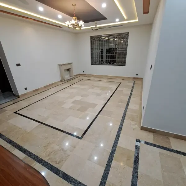 1 Kanal Triple Storey House For Sale