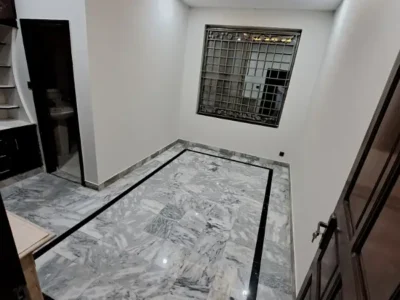 1 Kanal Triple Storey House For Sale
