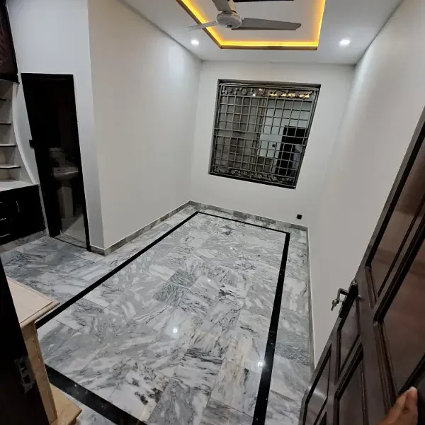 1 Kanal Triple Storey House For Sale