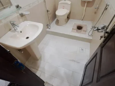 1 Kanal Triple Storey House For Sale