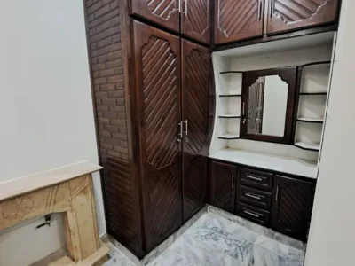 1 Kanal Triple Storey House For Sale