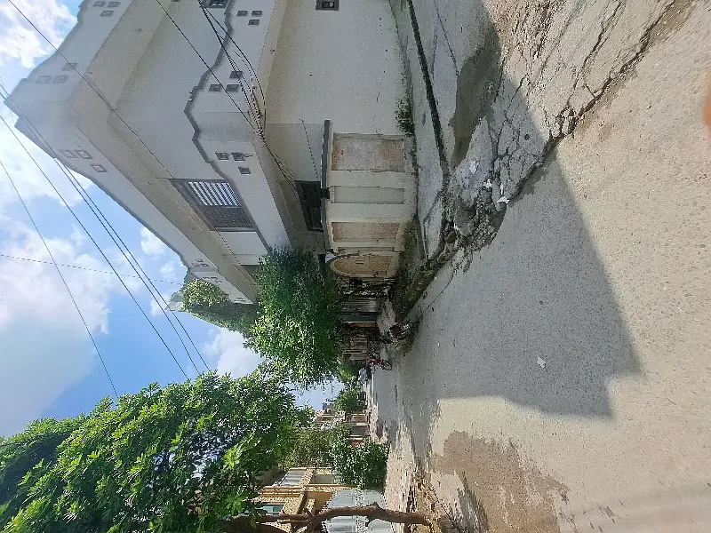 10 Marla Double Story Corner House For Sale