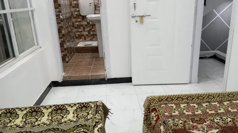 PRESTIGE GIRLS HOSTEL main commercial market Rawalpindi