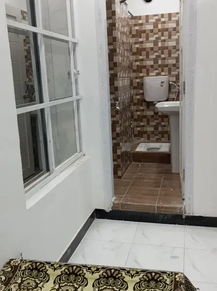 PRESTIGE GIRLS HOSTEL main commercial market Rawalpindi
