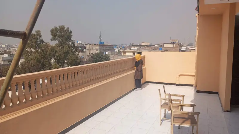 PRESTIGE GIRLS HOSTEL main commercial market Rawalpindi