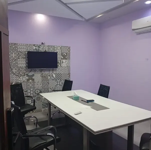 1 kanal Furnished Office (40- 45 Seater) Available Now in Johar Town!