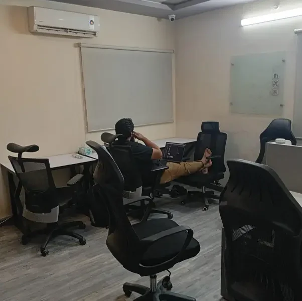 1 kanal Furnished Office (40- 45 Seater) Available Now in Johar Town!