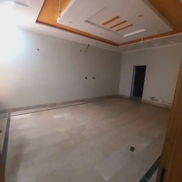 1 kanal lowar Portion for rent silent office