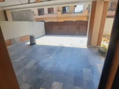 1 kanal lowar Portion for rent silent office