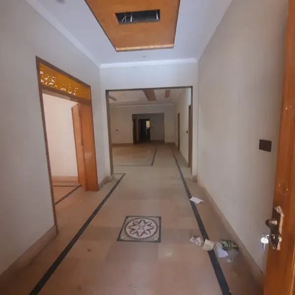 1 kanal lowar Portion for rent silent office