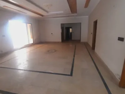1 kanal lowar Portion for rent silent office