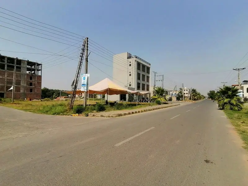 1 Kanal Plot D Block 150ft Se Direct Approach Ideal Location Possession Paid