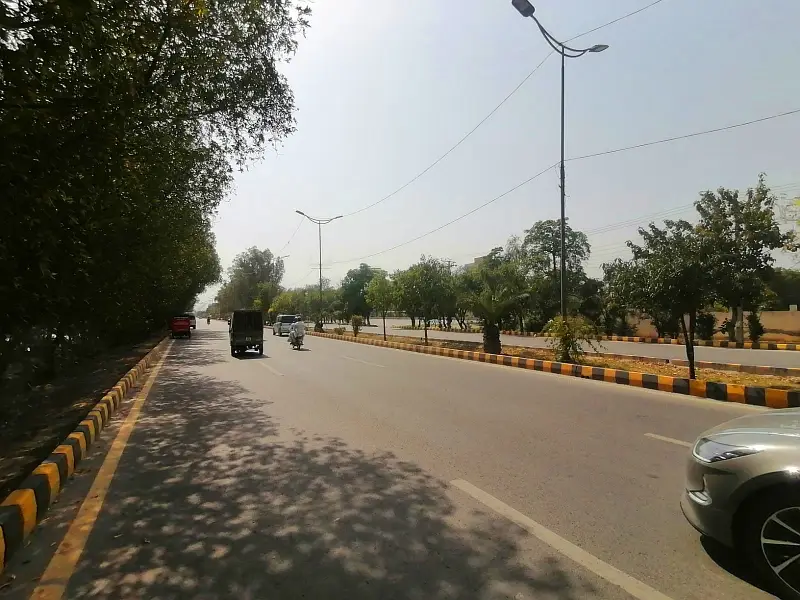 1 Kanal Plot D Block 150ft Se Direct Approach Ideal Location Possession Paid