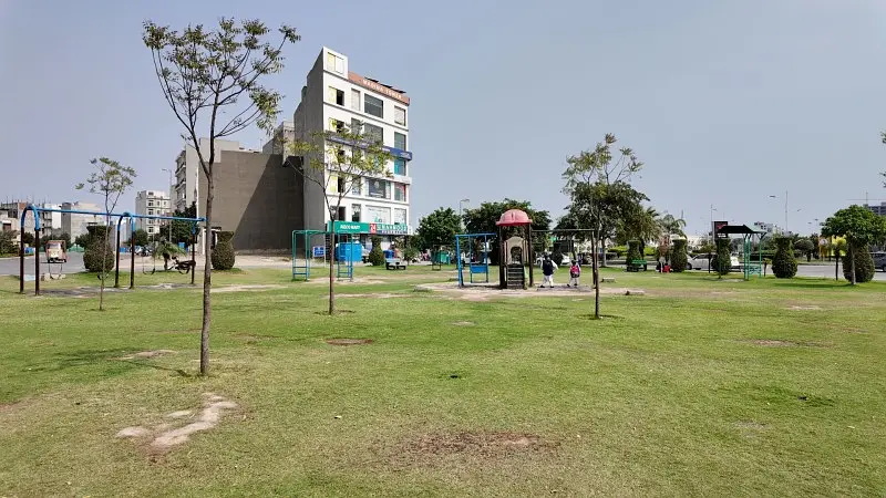 1 Kanal Plot D Block 150ft Se Direct Approach Ideal Location Possession Paid