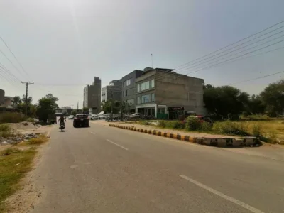 1 Kanal Plot D Block 150ft Se Direct Approach Ideal Location Possession Paid