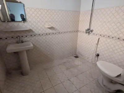 1 KANAL upper portion available for rent