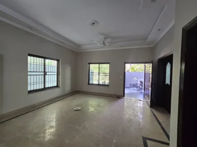 10 MARLA BEST LOCATION USD HOUSE UP FOR SALE