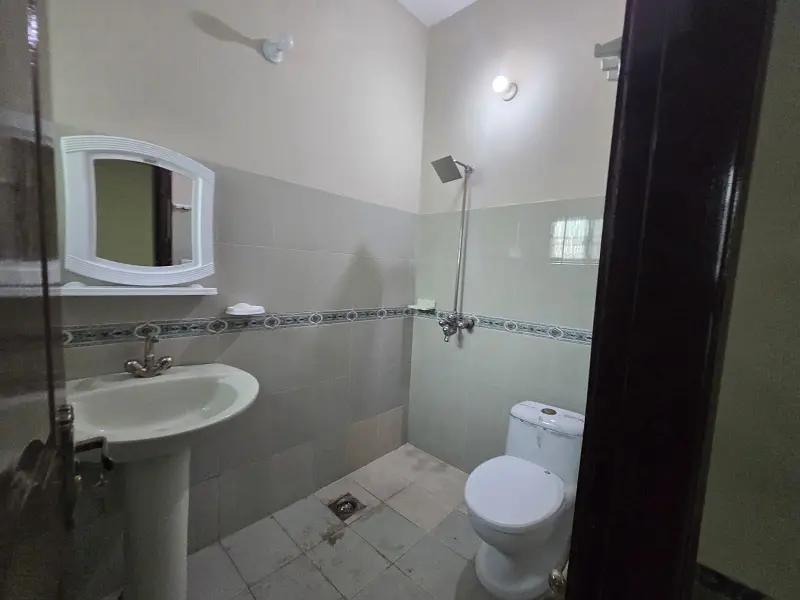10 MARLA BEST LOCATION USD HOUSE UP FOR SALE