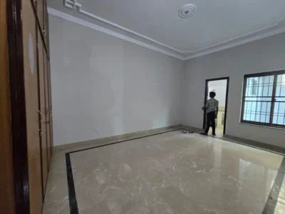 10 MARLA BEST LOCATION USD HOUSE UP FOR SALE