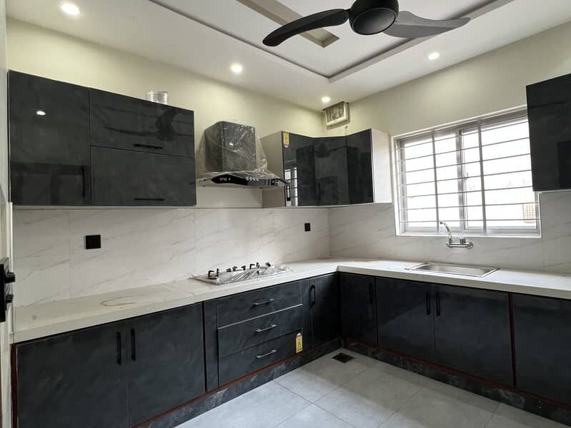 10 Marla Double Storey House For Rent