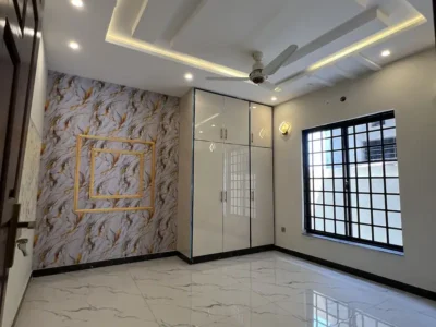 10 Marla Ground Floor Portion for Rent | Prime Location