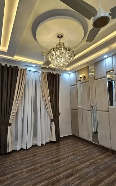 10 MARLA LIKE BRAND NEW HOUSE UP FOR SALE