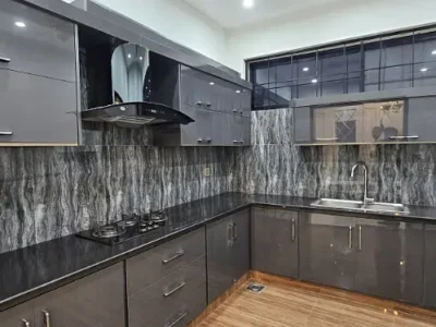 10 MARLA LIKE BRAND NEW HOUSE UP FOR SALE