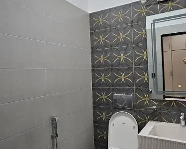 10 MARLA LIKE BRAND NEW HOUSE UP FOR SALE