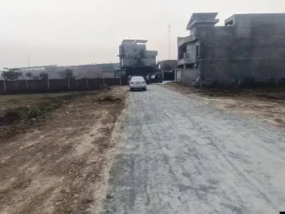 10 Marla Solid Gray Structure House For Sale.