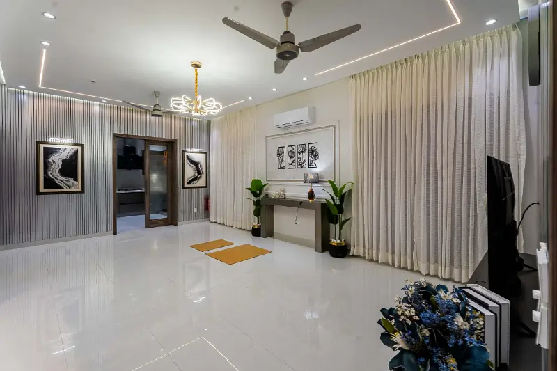 10 Marla Ultra Luxury Modern House A Masterpiece Of Design Near Park and Macdonold