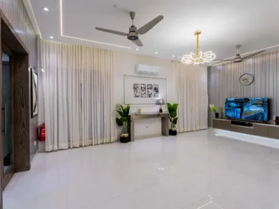 10 Marla Ultra Luxury Modern House A Masterpiece Of Design Near Park and Macdonold