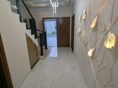 12 MARLA IDEAL LOCATION HOUSE UP FOR SALE