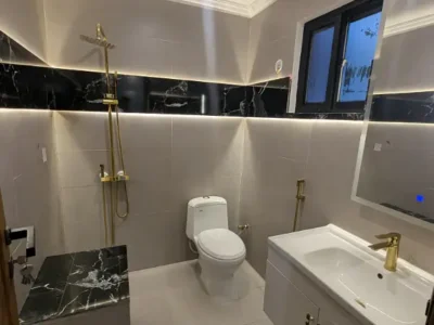 12 MARLA IDEAL LOCATION HOUSE UP FOR SALE