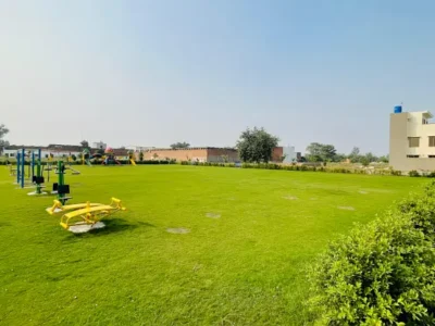 2 Marla Boulevard on Ground Ready for construction commercial Plot available for sale on 3 year installments Booking Just 11,50,000 in Ali Housing Society near Bahria Town Lahore