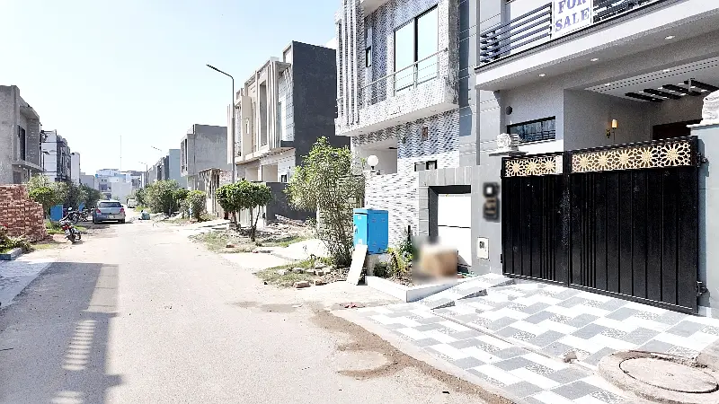 3 Marla Brand New House For Sale E Block Ideal Location Raiwind Road Se Direct Approach