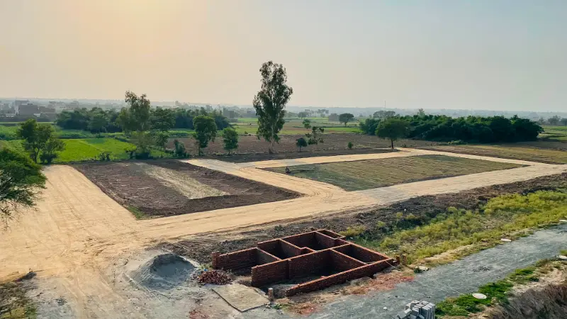 3 Marla Plot For Sale in Ali Housing Society Near Bahria Town Lahore on 3.5 Years Easy installment Booking Only 5 Lac