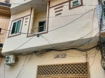 4 Marla Half Triple Storey Used House For Sale