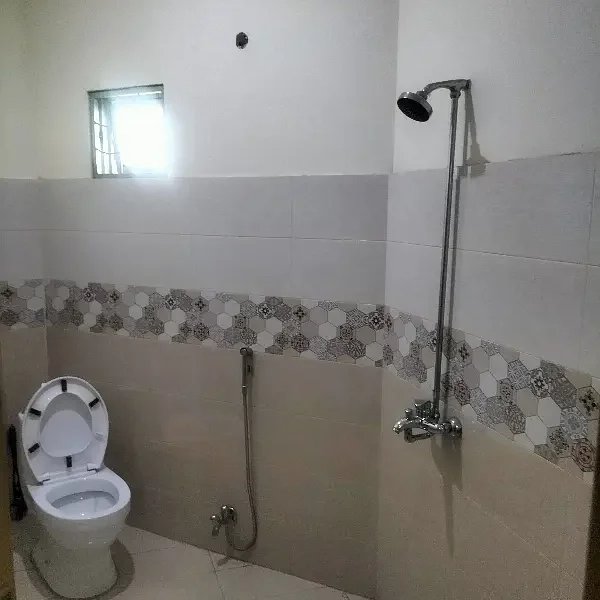 4 Marla Half Triple Storey Used House For Sale