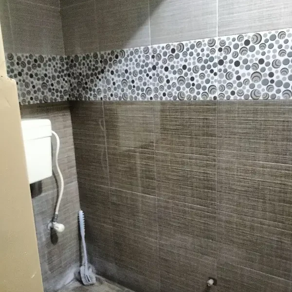 4 Marla Half Triple Storey Used House For Sale