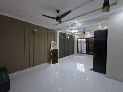 5 MARLA BRAND NEW HOUSE UP FOR SALE