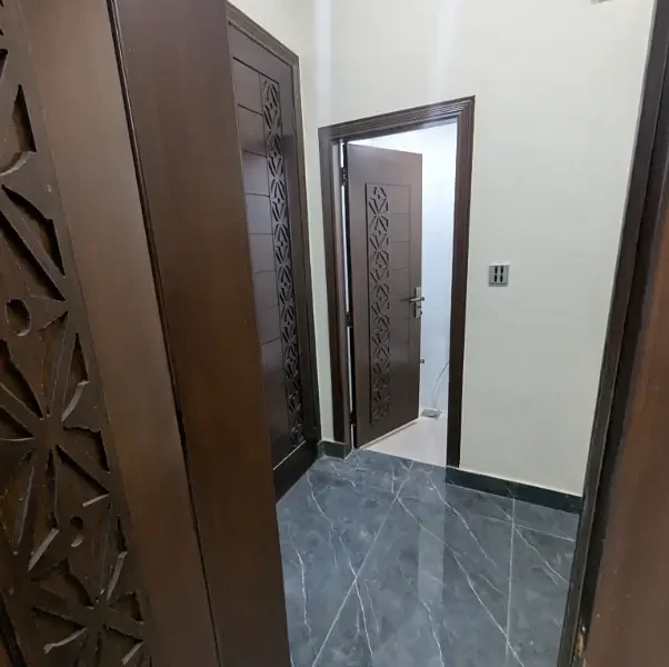5 MARLA BRAND NEW HOUSE UP FOR SALE