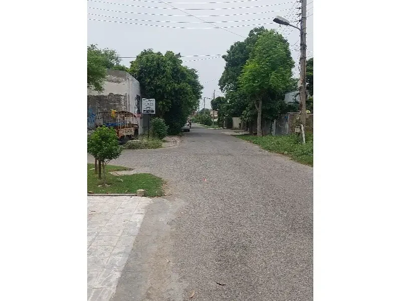 5 Marla Plot Available For Sale