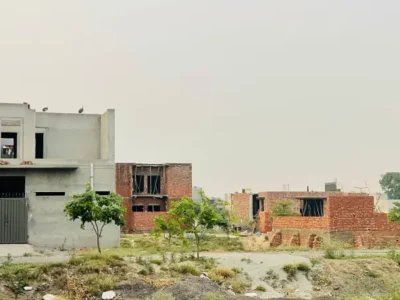 5 Marla plot for sale on 3.5 Year's installment booking just only 6 lakh monthly installment 40000 in Ali Housing Society near Bahria Town Lahore