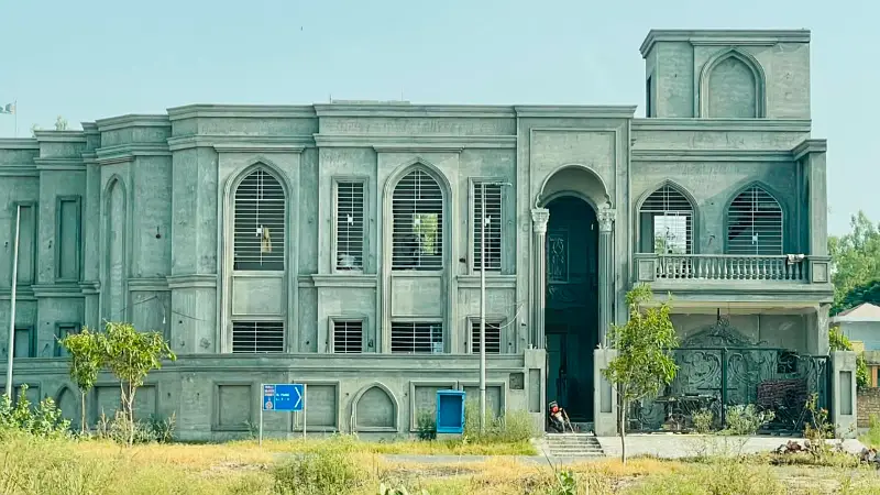 5 Marla Possession Plot For Sale in Bahria Town Sector H Lahore Main jati Umrah Road