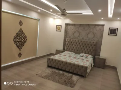 56 MARLA IDEAL LOCATION HOUSE UP FOR SALE