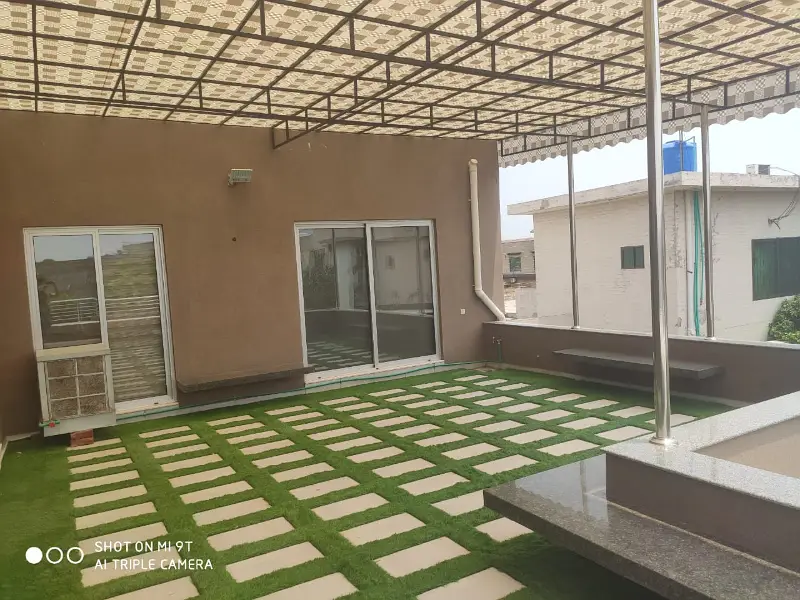 56 MARLA IDEAL LOCATION HOUSE UP FOR SALE